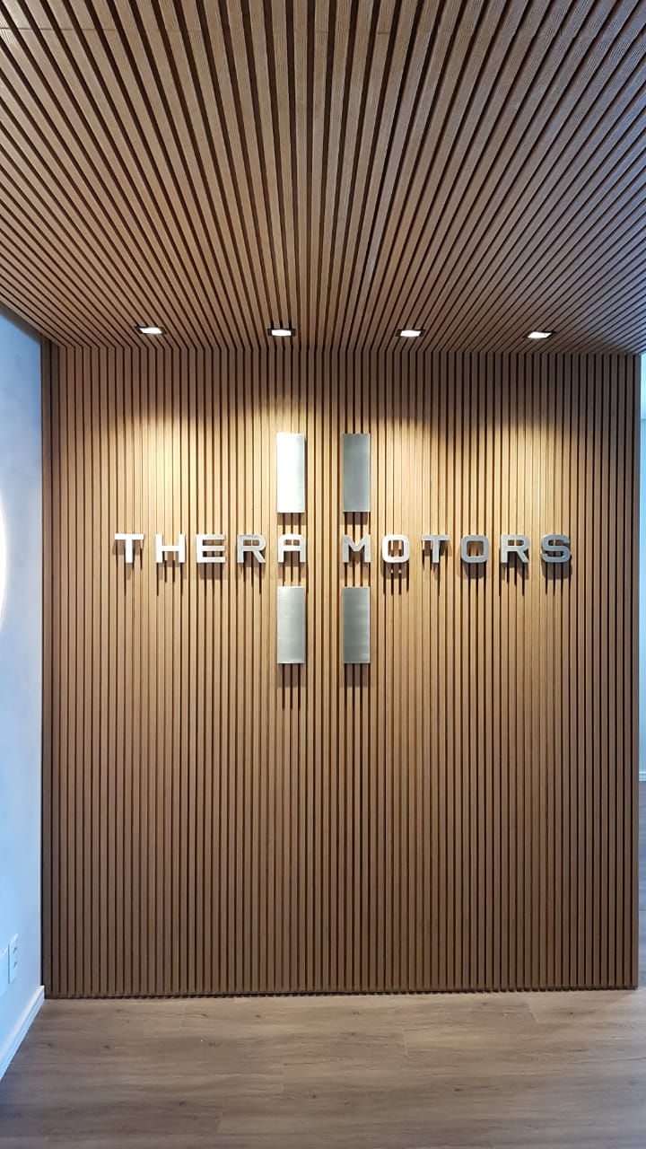 Thera Motors | Escritório e lounge automotivo
